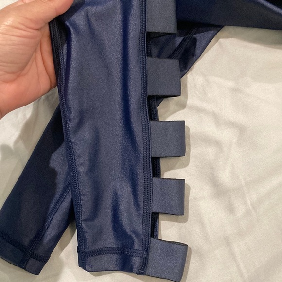 Victoria Sport Knockout Shine Blue Ladder leggings Size Small - Picture 6 of 6